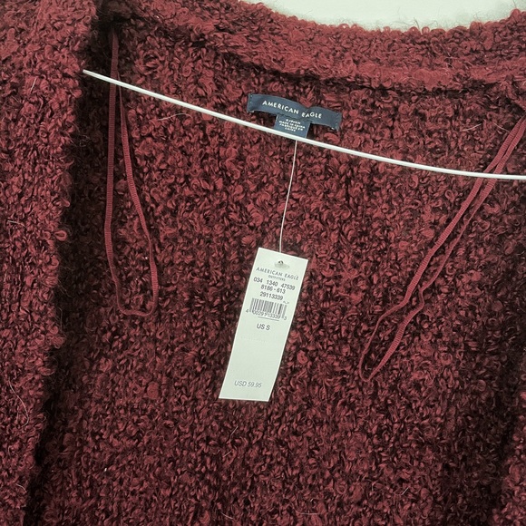 American Eagle Soft Knit Cranberry Maroon Cardigan Baggy Sweater 2 Pockets SMALL - Picture 4 of 7